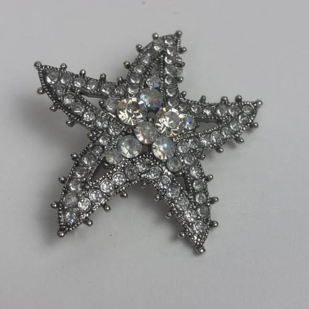 Silver Starfish Brooch Rhinestone Sea Star Coastal Mermaidcore Beach Jewelry